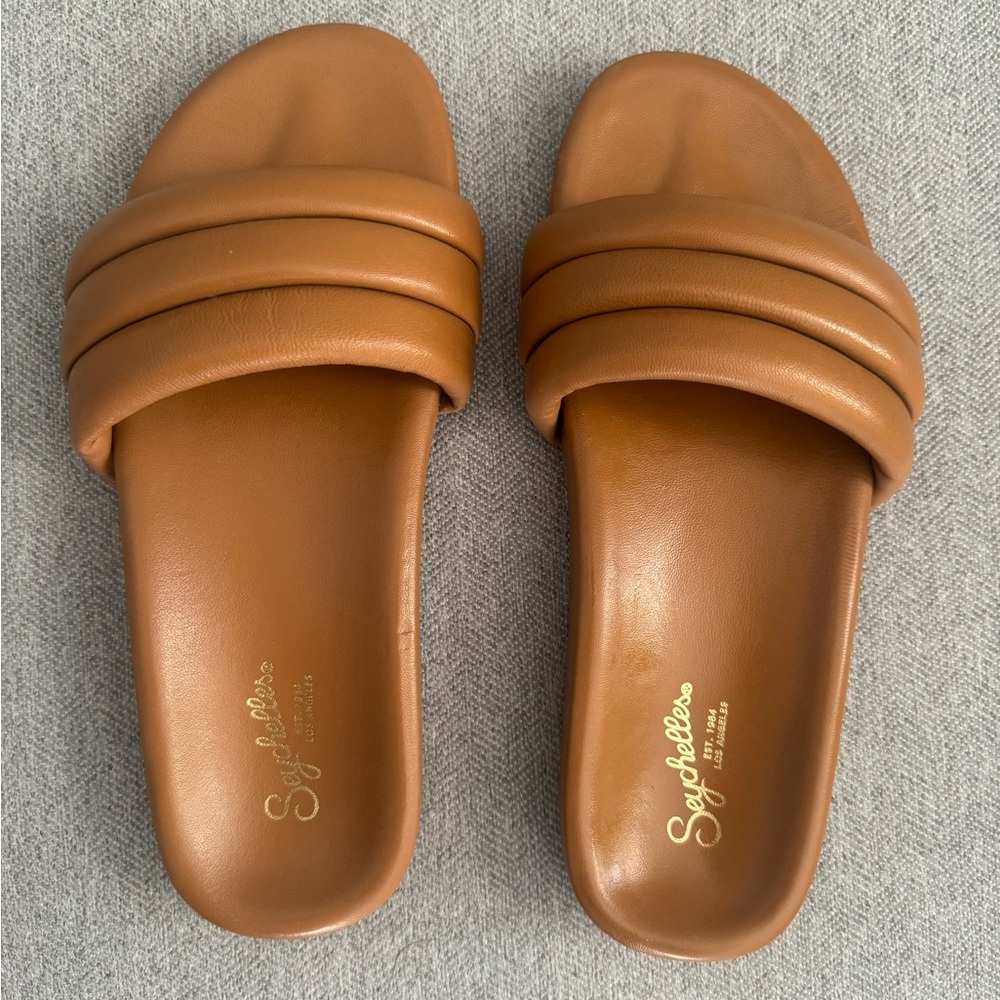 Seychelles low key leather sandals